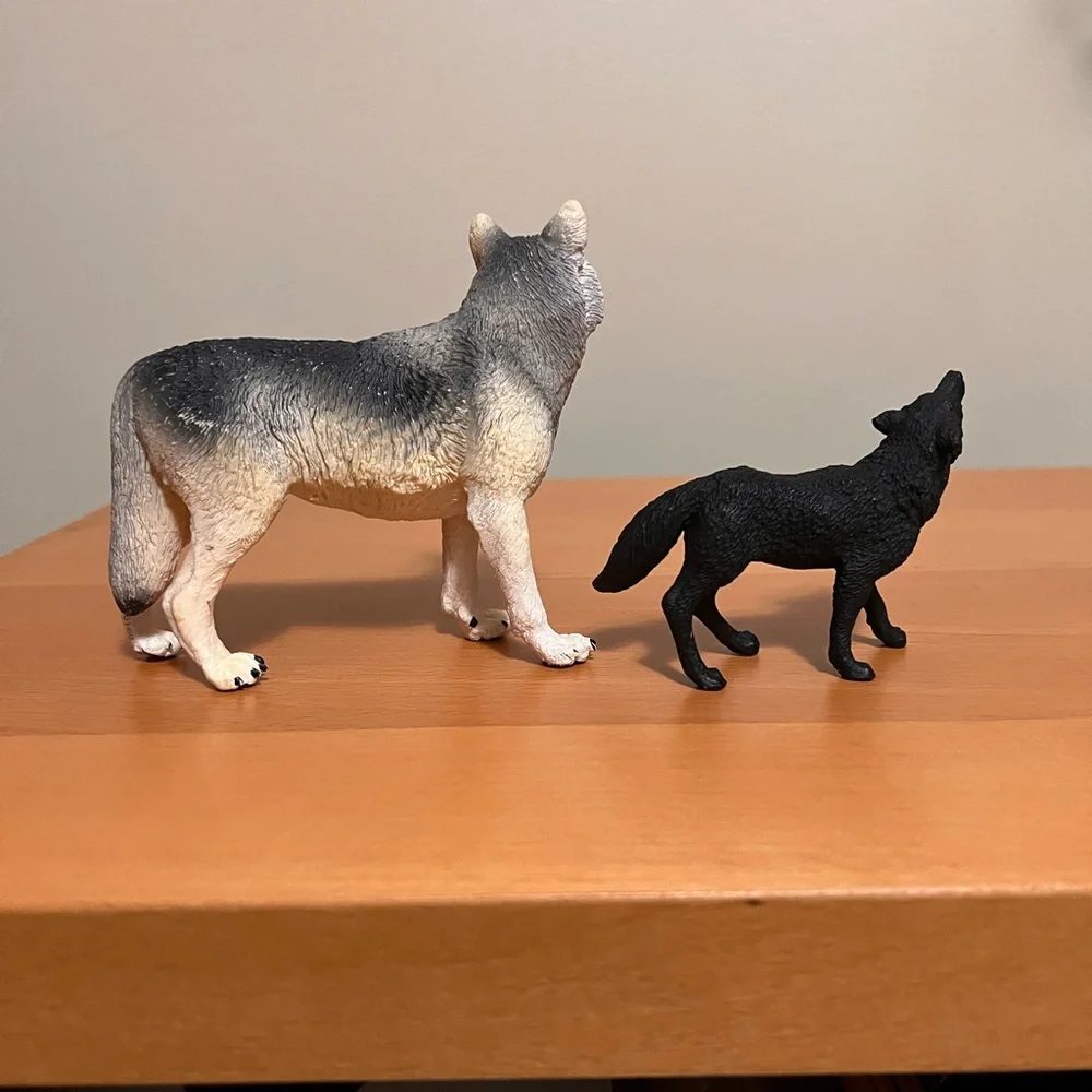 2 plastic wolf lot